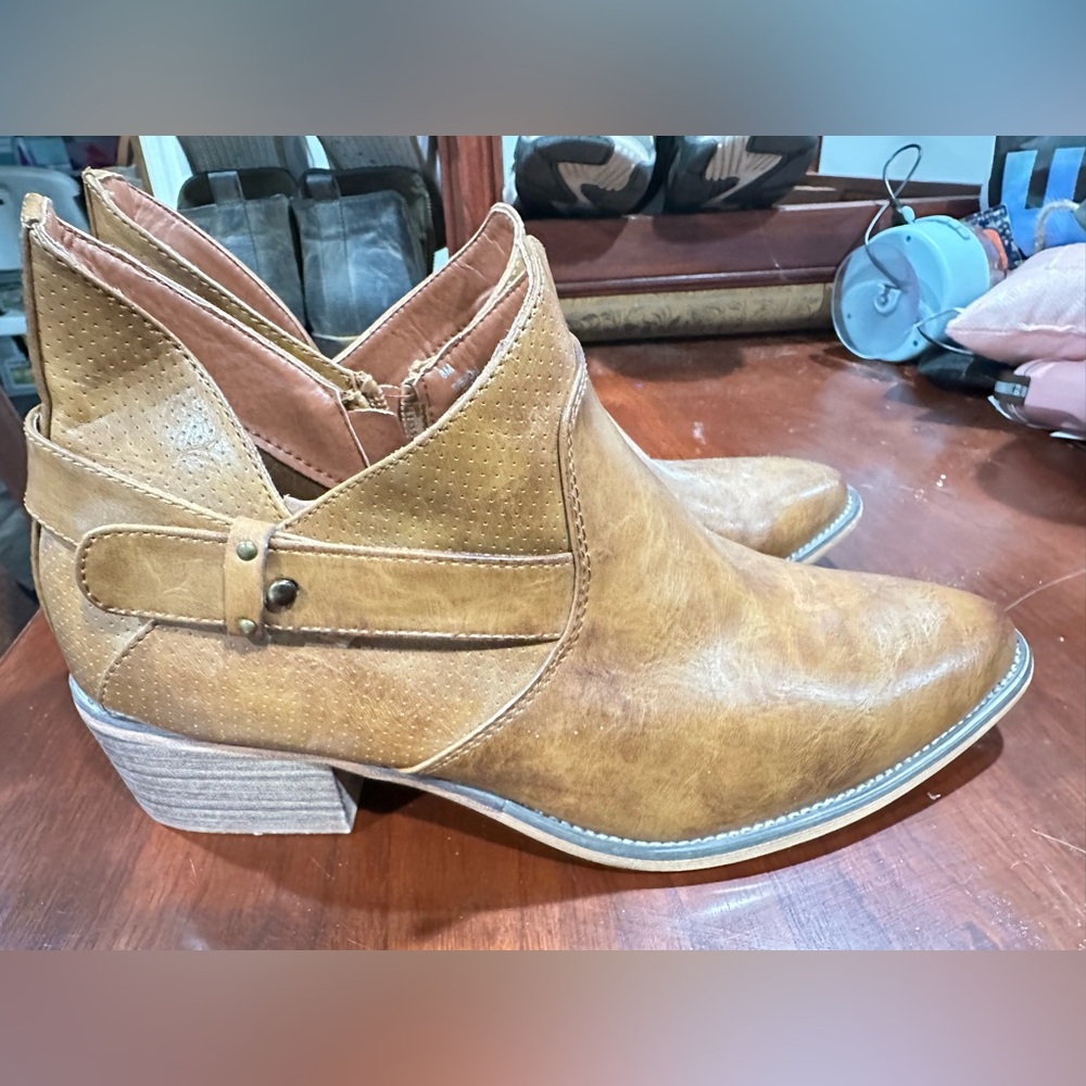 Vintage 93 booties